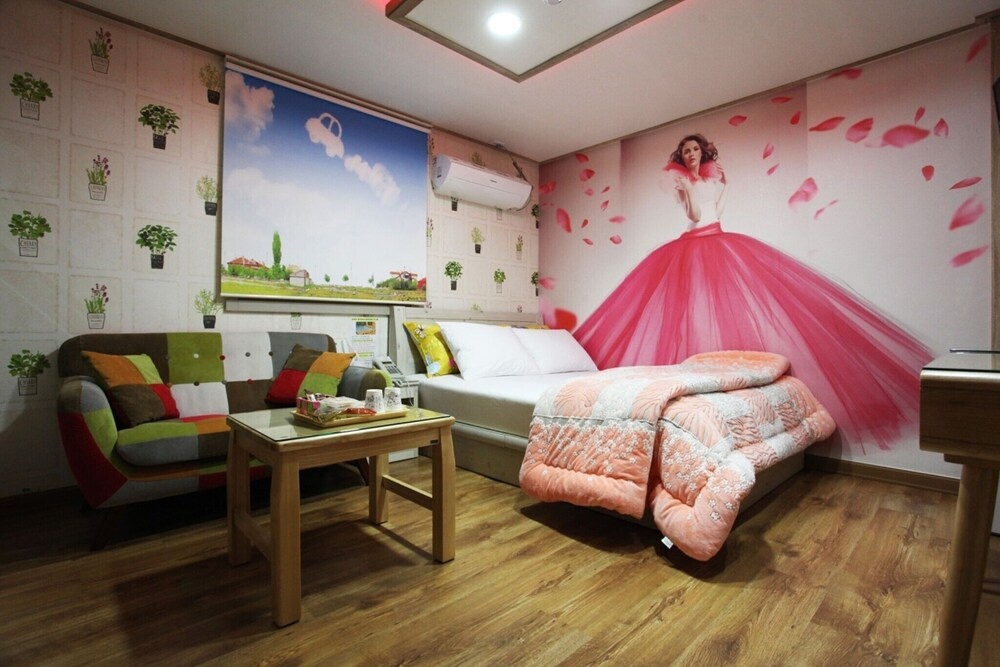 Seoul National Univ Stn Hotel Some