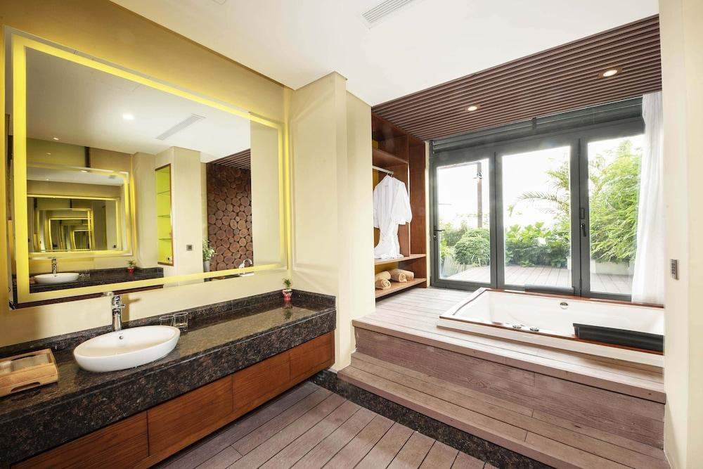 Hotel photo 32