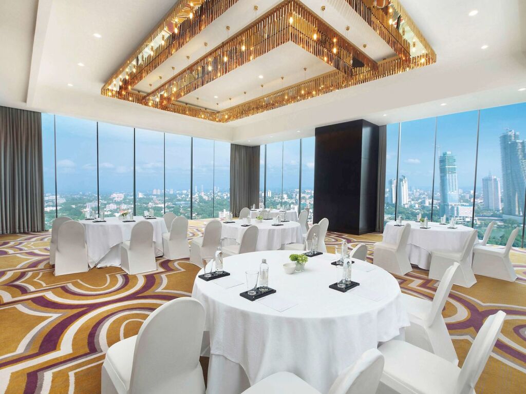 Movenpick Hotel Colombo