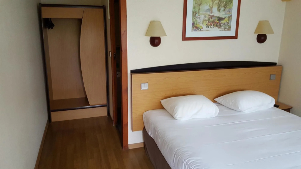 Le 2 by HOTEL AKENA LA FERTE BERNARD - Général
