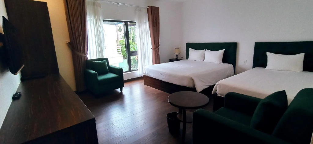 3 Bedrooms Apartment