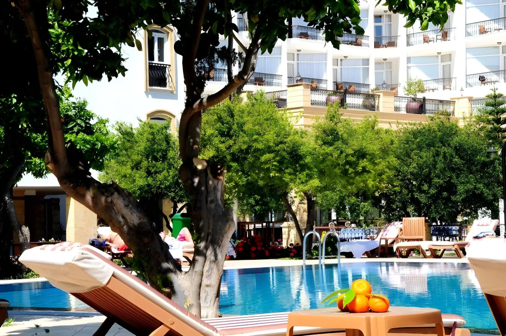 Hotel photo 12