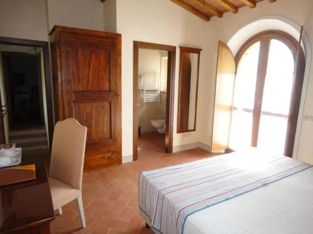 Standard Double room (full double bed)