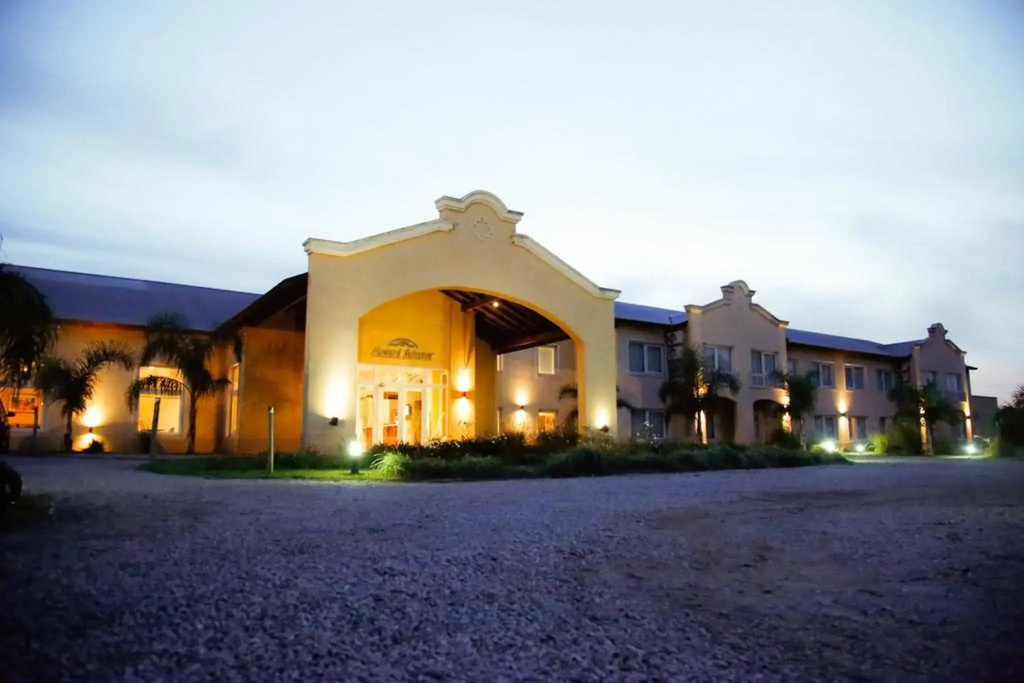 Howard Johnson Trenque Lauquen