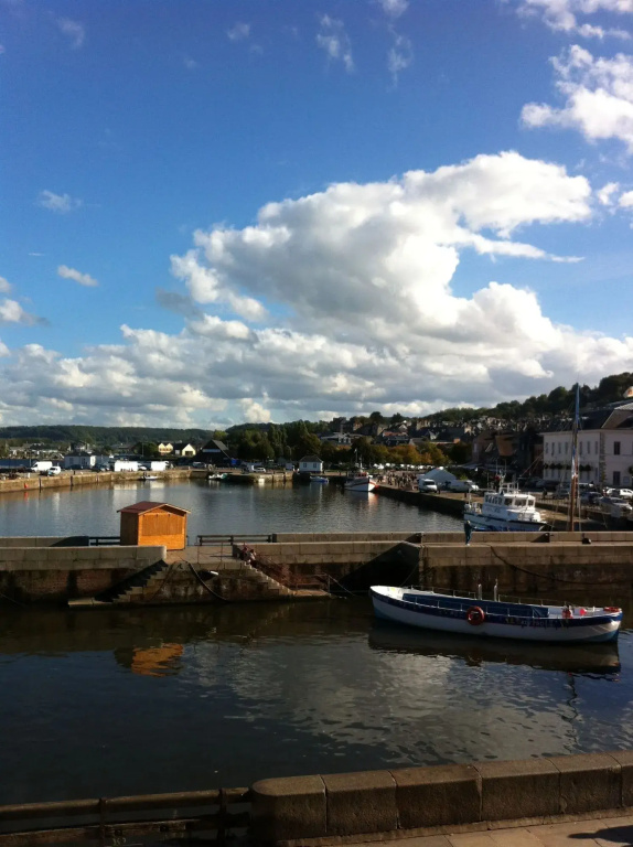 Beach & Waterfront