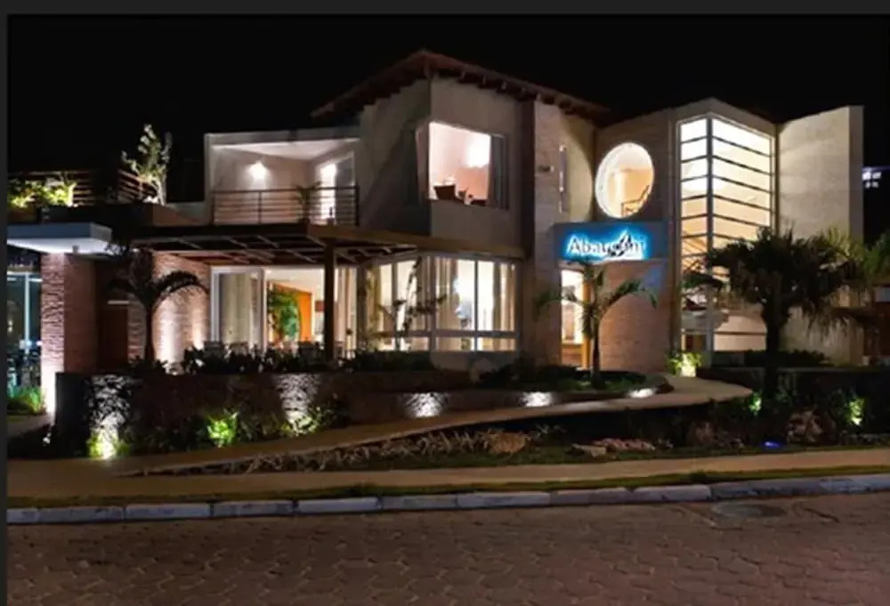 Abayomi Hotel