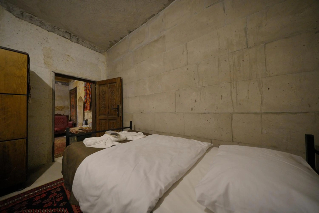 View Cave Hotel — 5