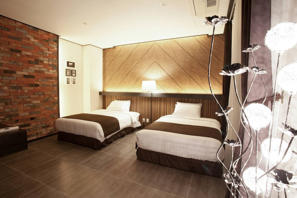 Cs Premier Hotel - Chambres