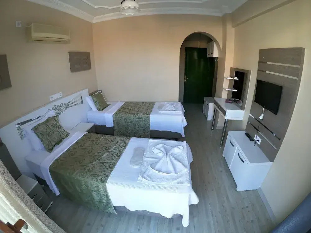 Hotel photo 2
