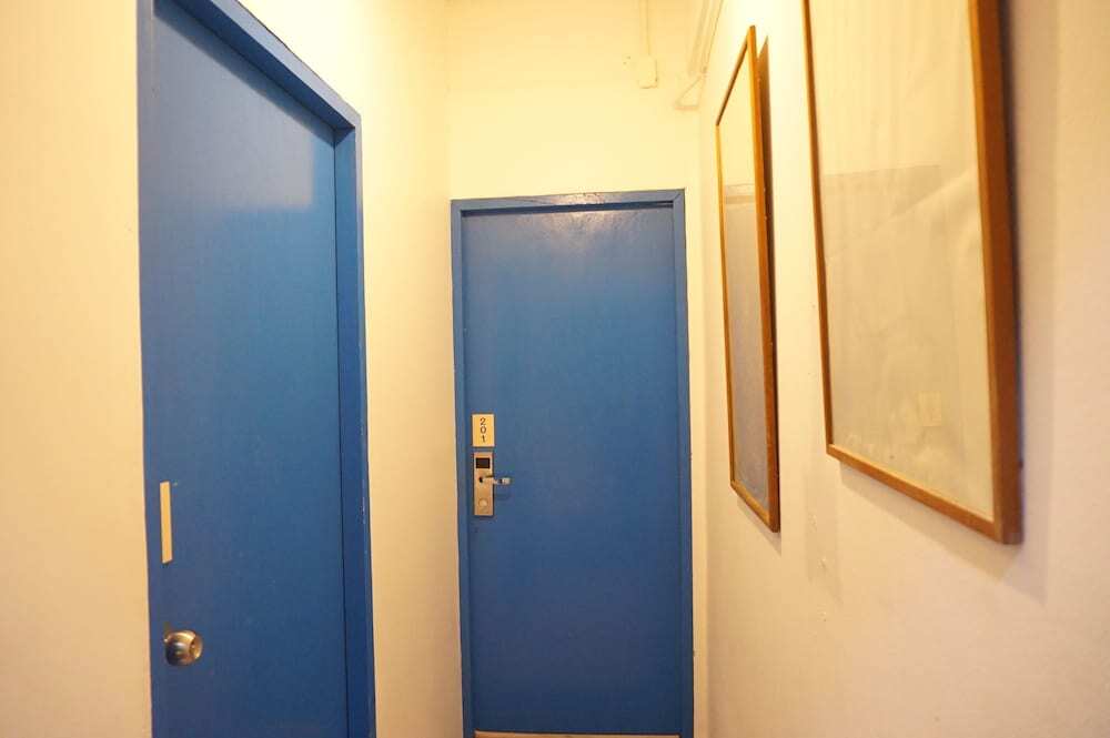 gallery_image_hidden_33