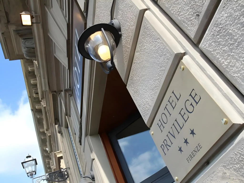 Privilege Hotel