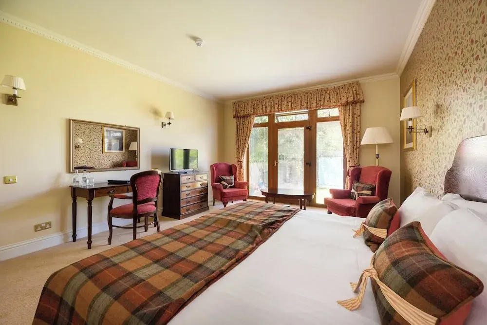 1 Bedroom Deluxe Double room with garden view (full double bed)