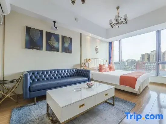 Deluxe Double room (full double bed)
