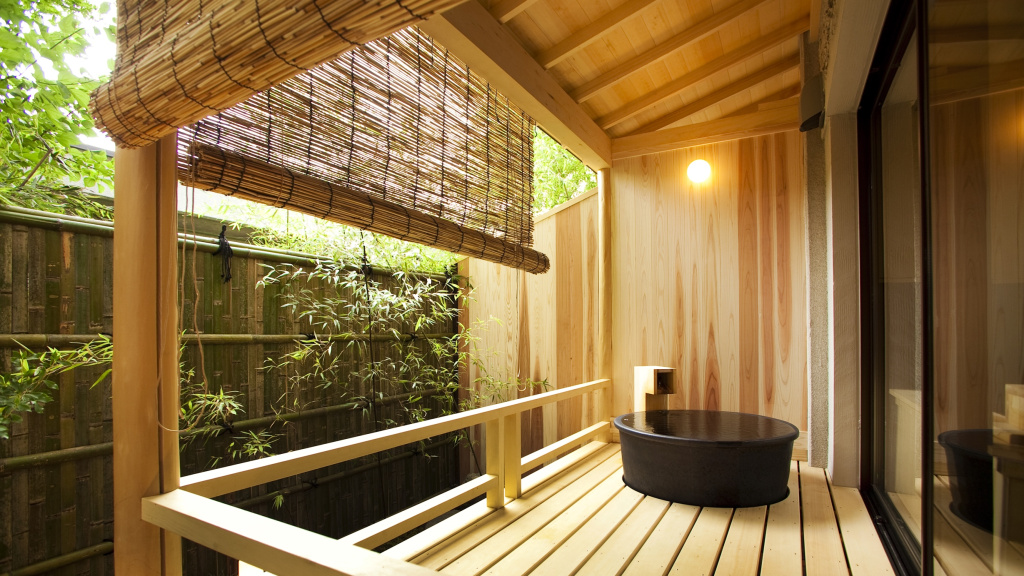 Balcony & Terrace