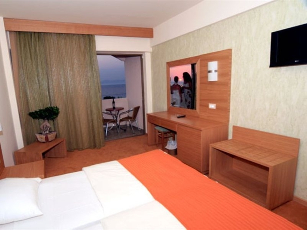 Ialyssos Bay Hotel - фото 5