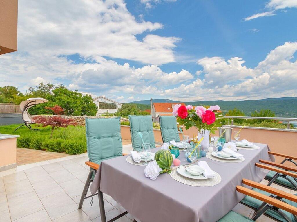 Отель Seaview Villa in Kornic Kvarner with Outdoor Jacuzzi, фото 3