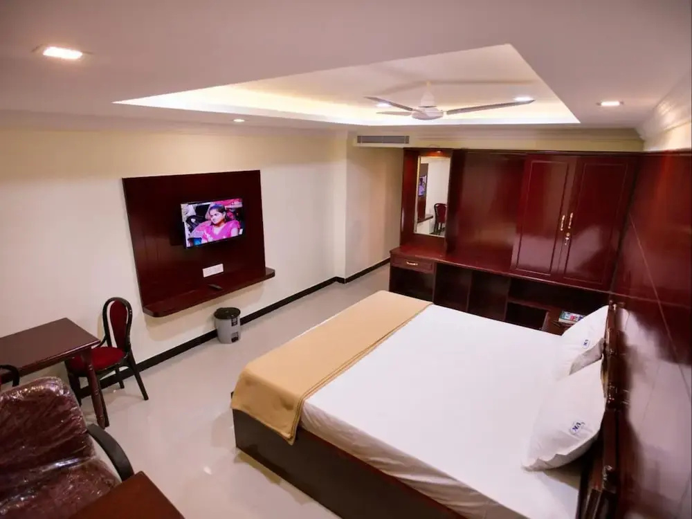 Hotel PVK Grand - Chambres