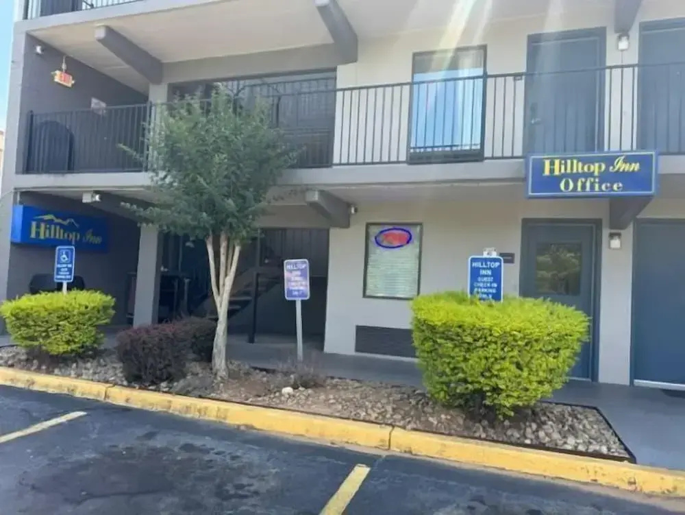 Hilltop Inn