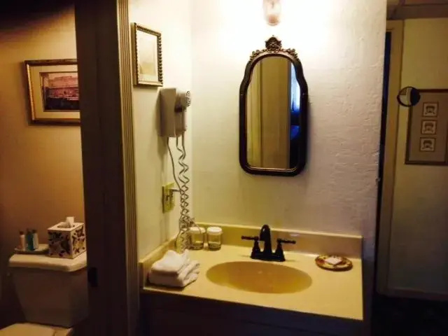 Historic Cary House Hotel - Général