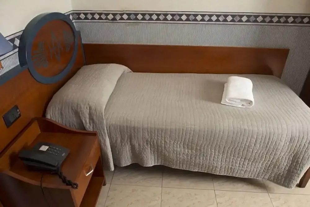 Economy Single room (single bed)