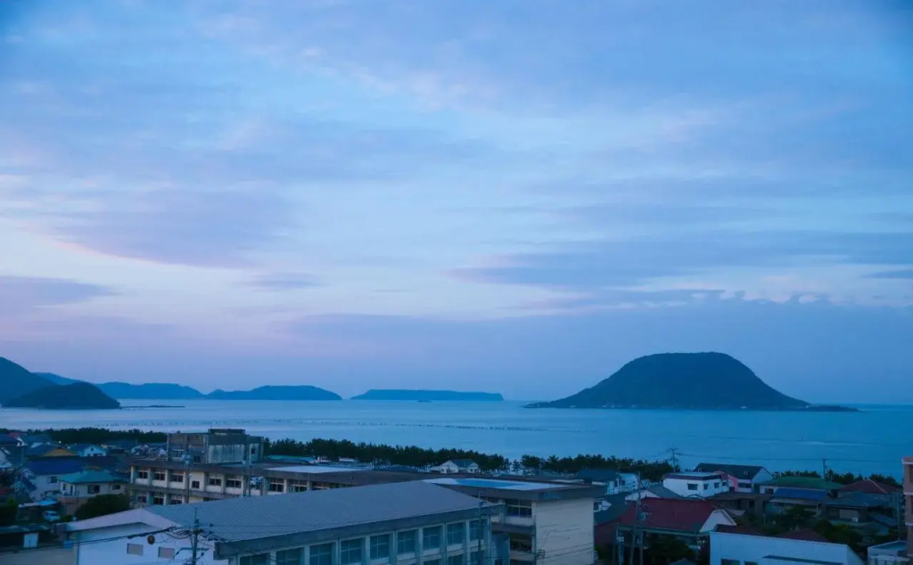 Beach & Waterfront