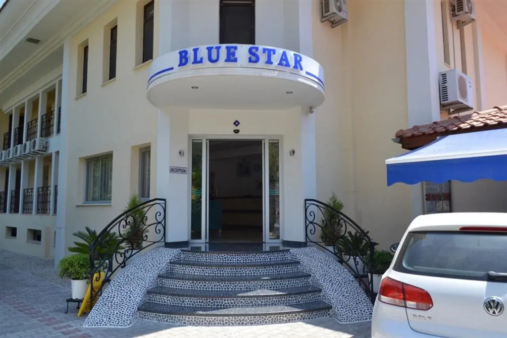 Blue Star Hotel — фото