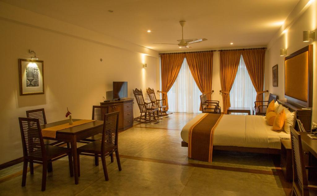 Refresh Hotel