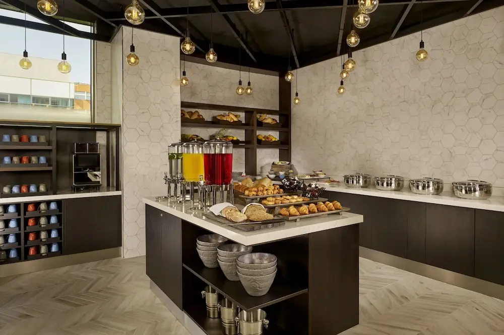 Food & Beverage