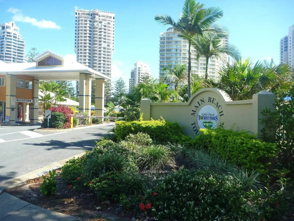 Main Beach Tourist Park