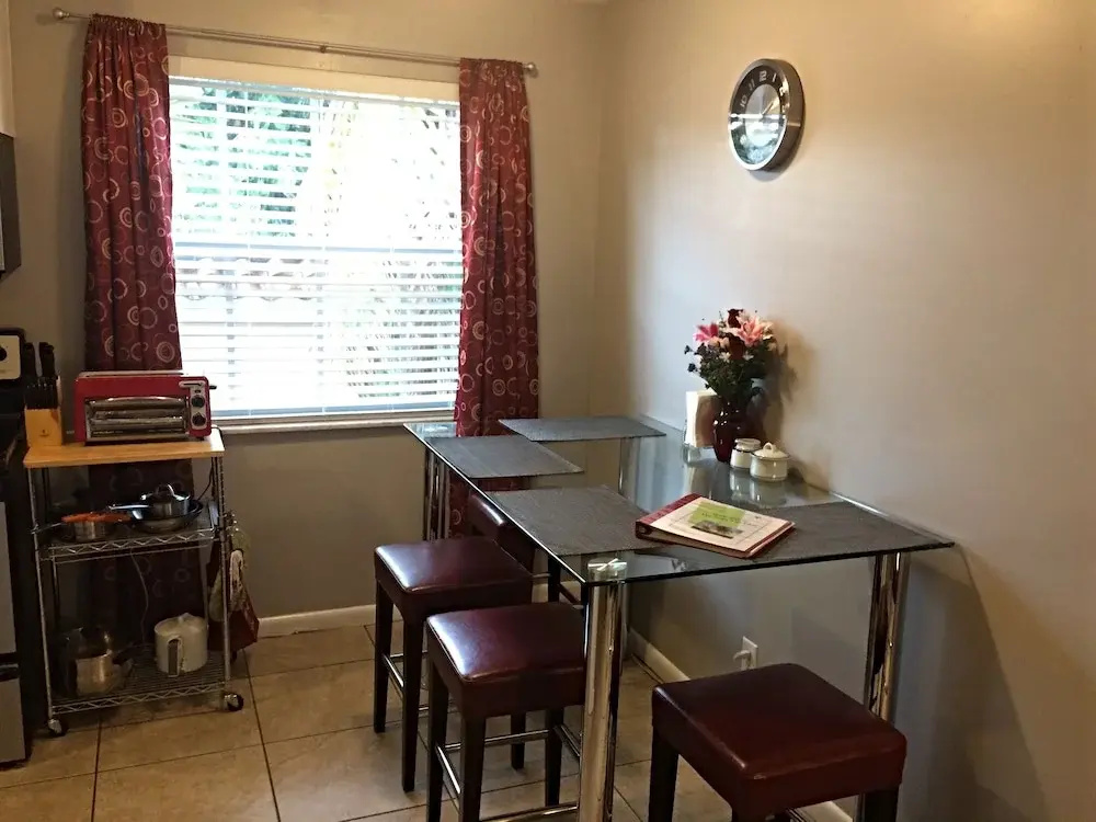 The Tropical Oasis Condos - Général