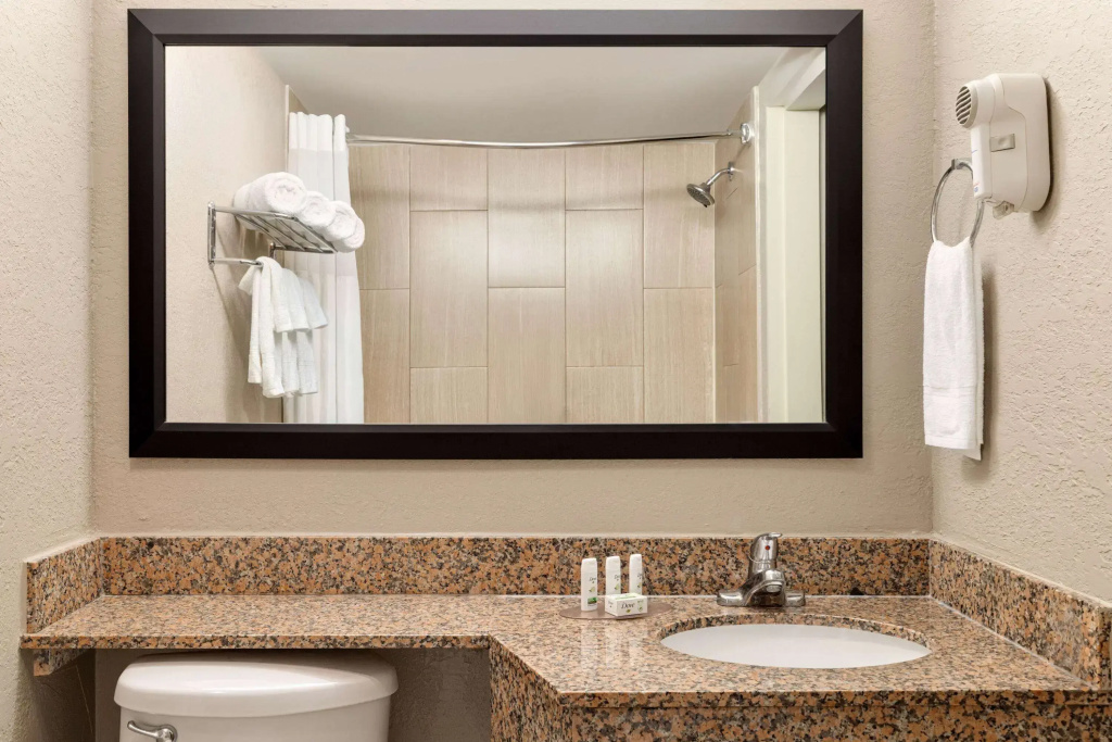 AmericInn by Wyndham Grand Rapids Airport North - Général
