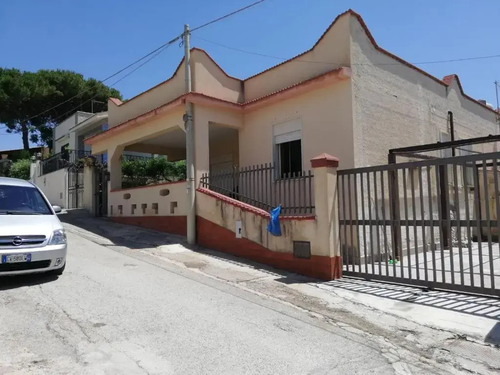 1 Bedroom Cottage