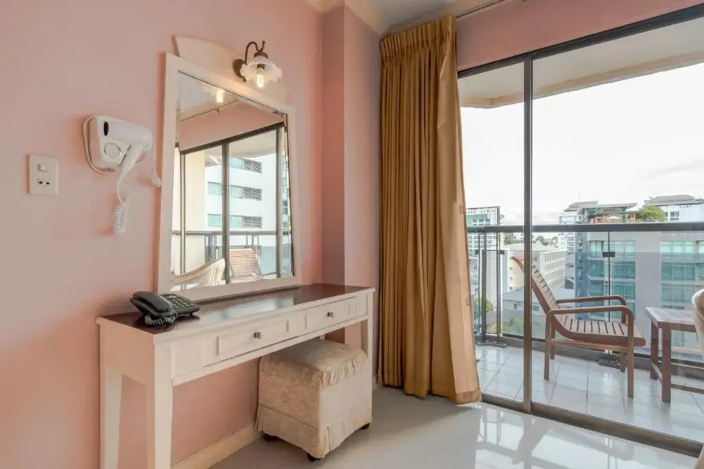 Mike Beach Resort Pattaya - Chambres