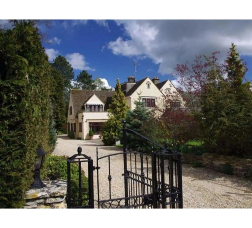 Coombe House