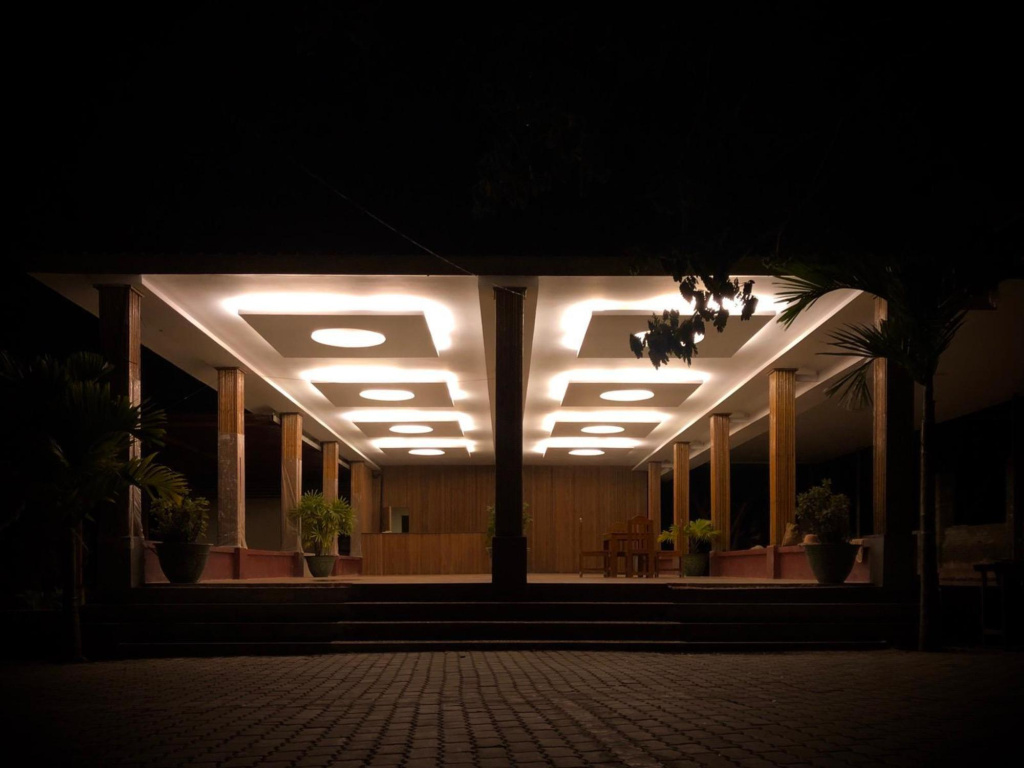 Hill Garden Hotel