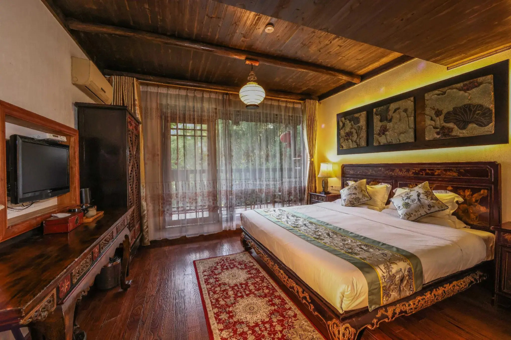 Superior Double Suite (full double bed)
