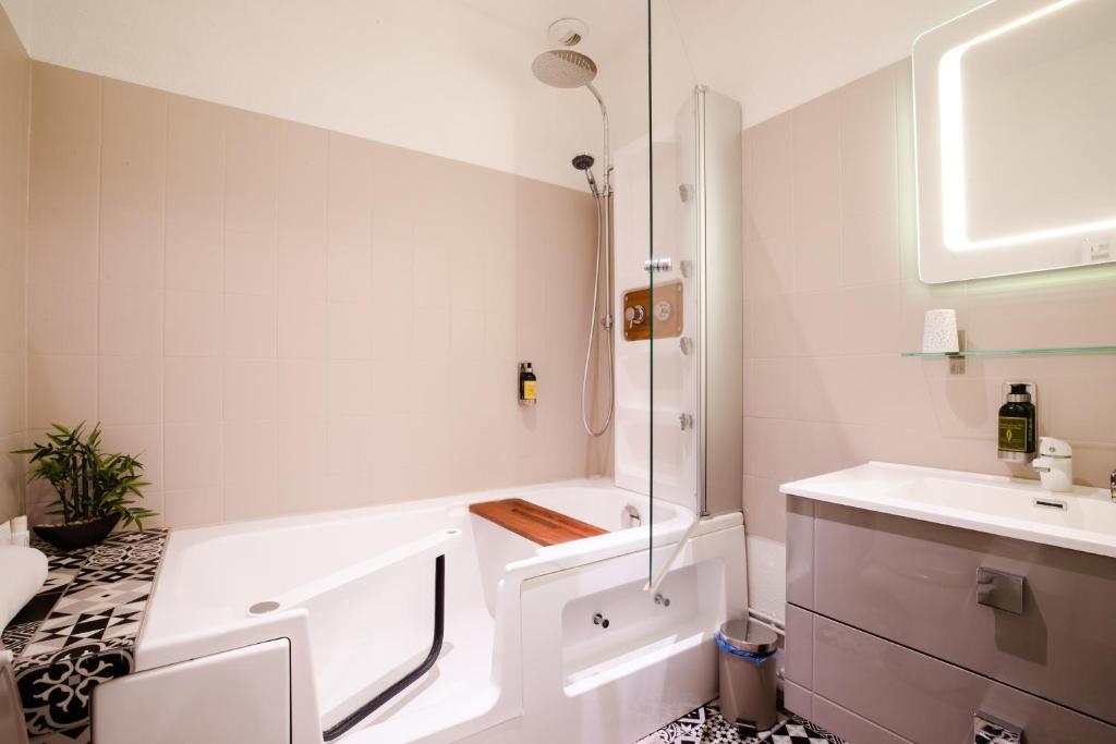 Standard Apartment