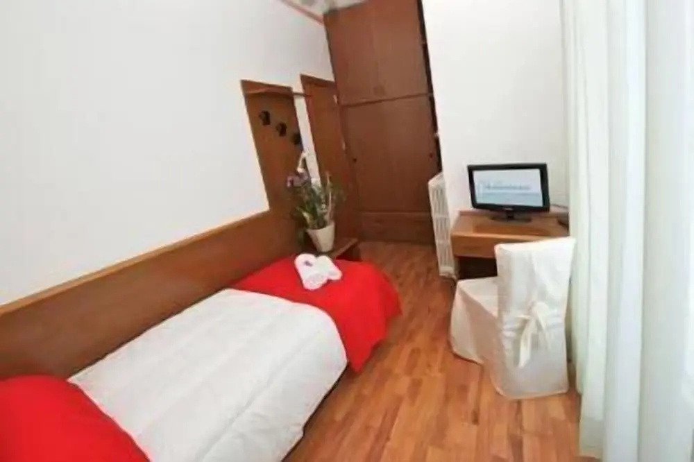 Hotel Mediterraneo - Chambres