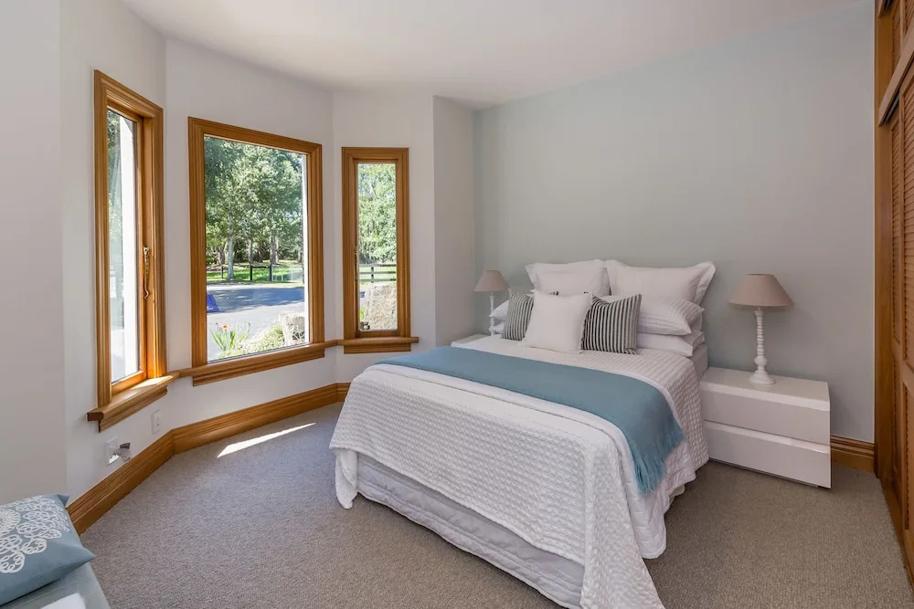 Bond Estate Luxury Accommodation — фото 5