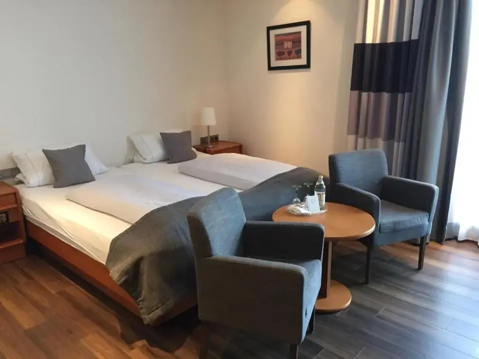 Landidyll Hotel Gasthof zum Freden - Chambres