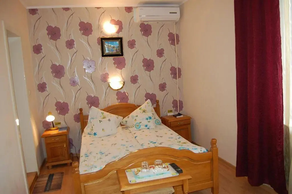 Comfort room