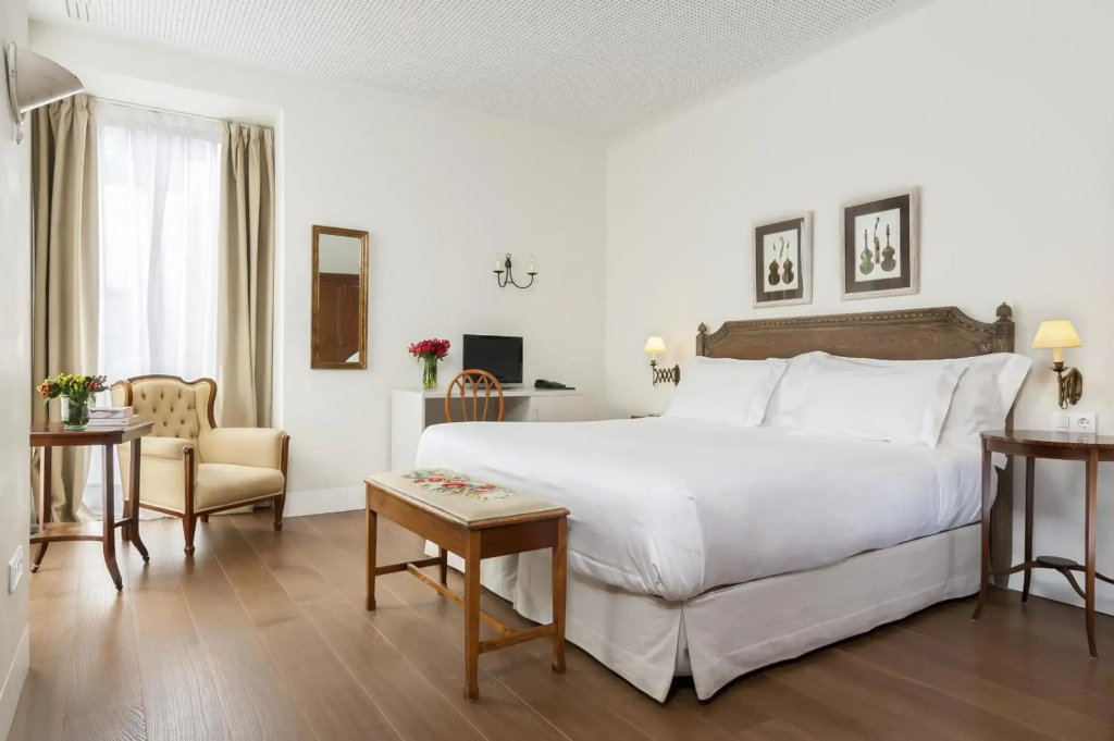 Hotel Amadeus by null