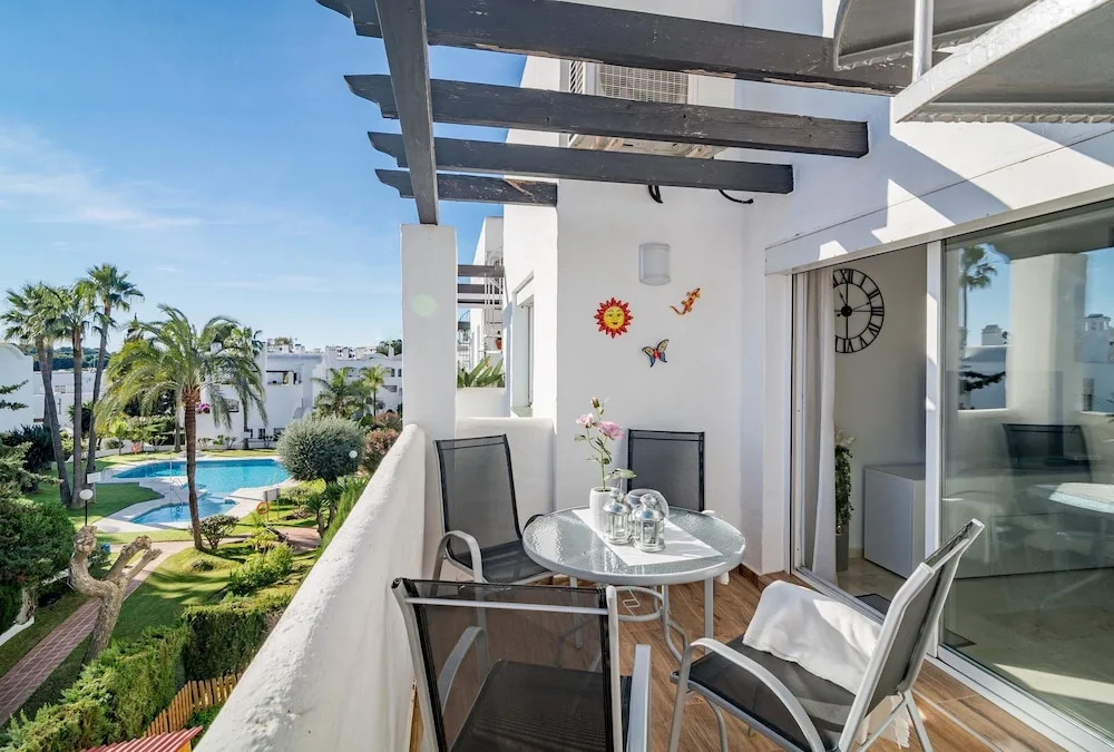 PP- Fantastic 2 bedroom apt with roof top terrace