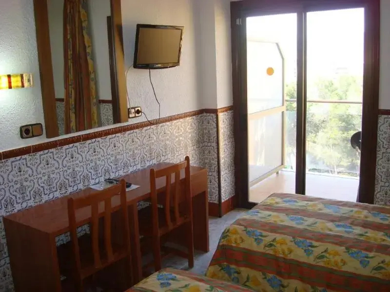 Standard Double room with balcony and with pool view (full double bed)
