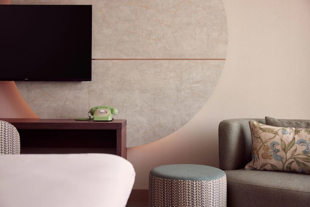 Comfort room