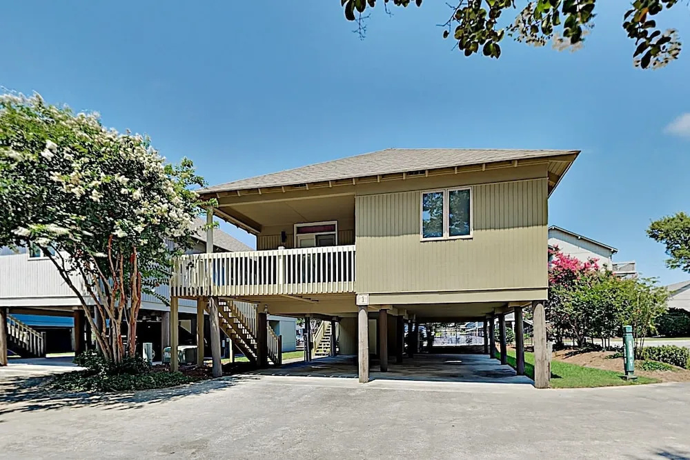 1summect 3 Bedroom Cottage