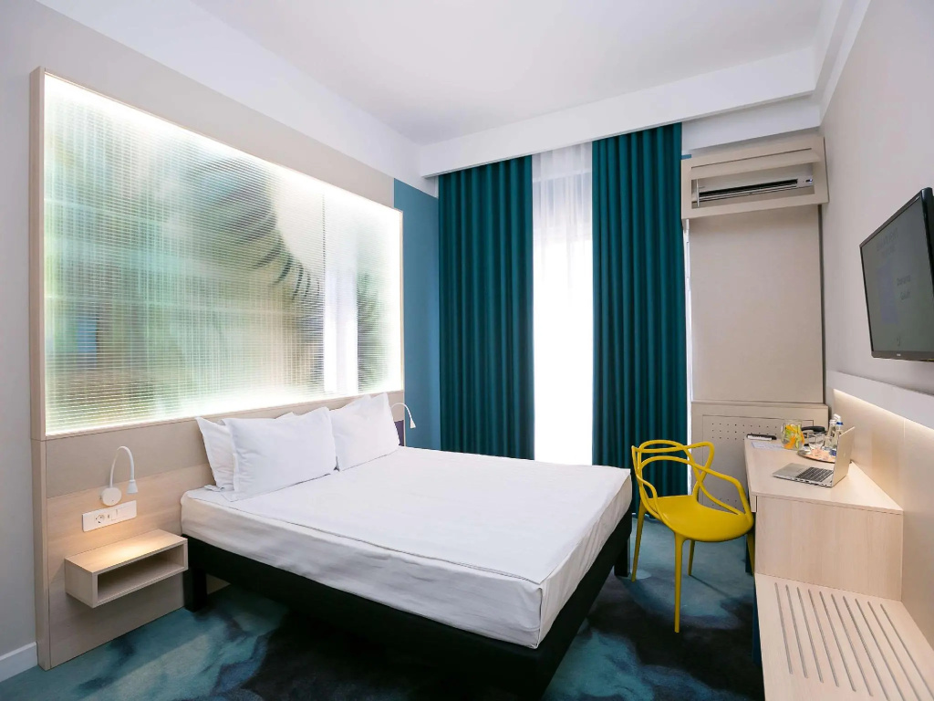 Standard Double room (full double bed)