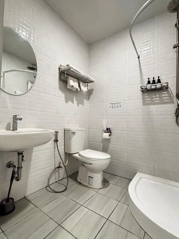 Deluxe Double room (full double bed)