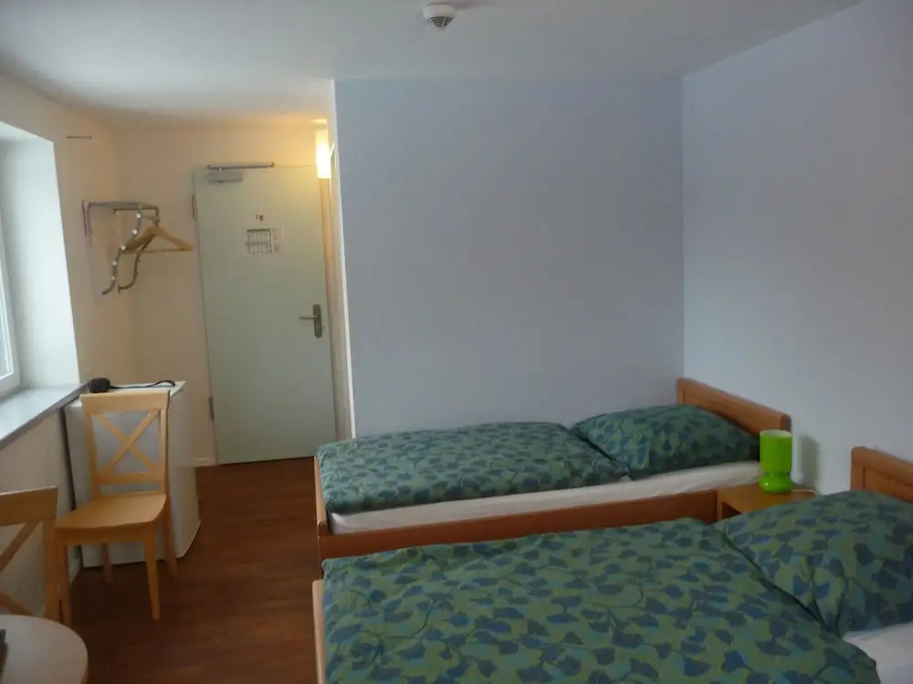 Classic Double Basement room (twin beds)