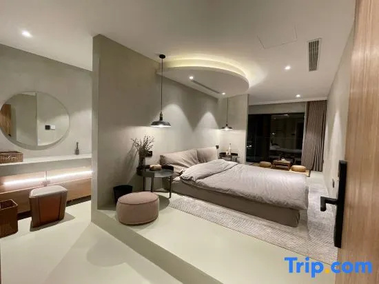 Standard Double room with courtyard view (full double bed)